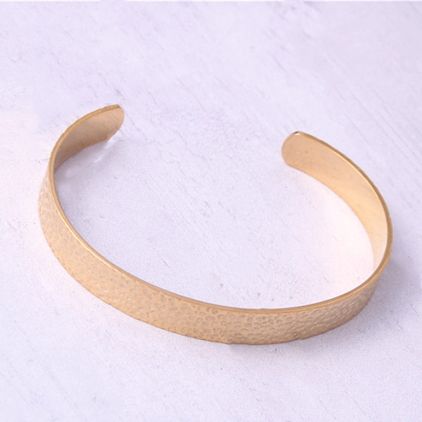 Manufacture Hammered 316L Stainless Steel Bangle Gold Plating for Women